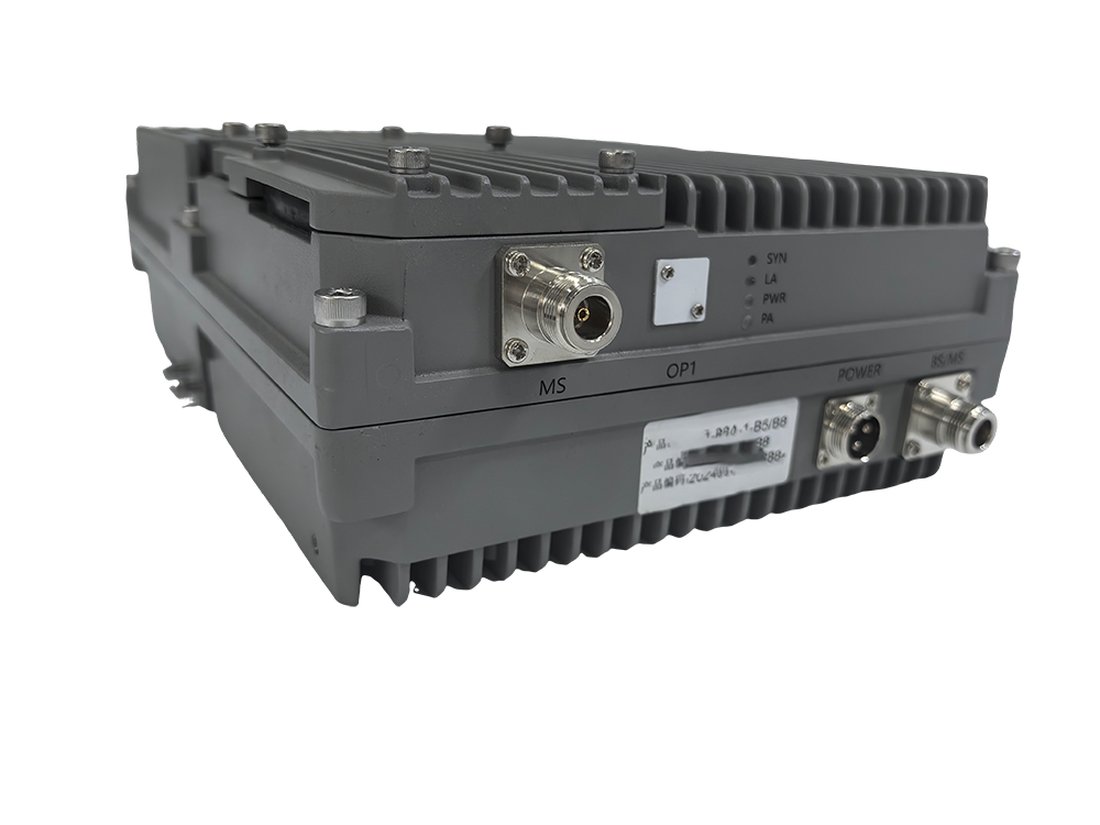  南乐三频手机信号接收器2000㎡